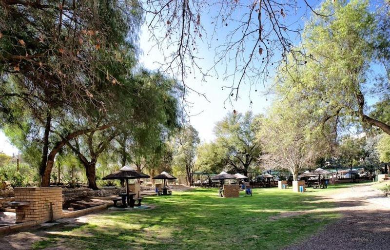 Avalon Springs Resort Montagu Kültér fotó